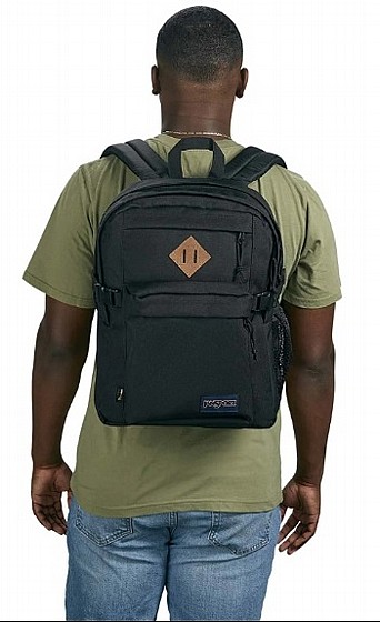 ��� MAIN CAMPUS - ���� | JANSPORT